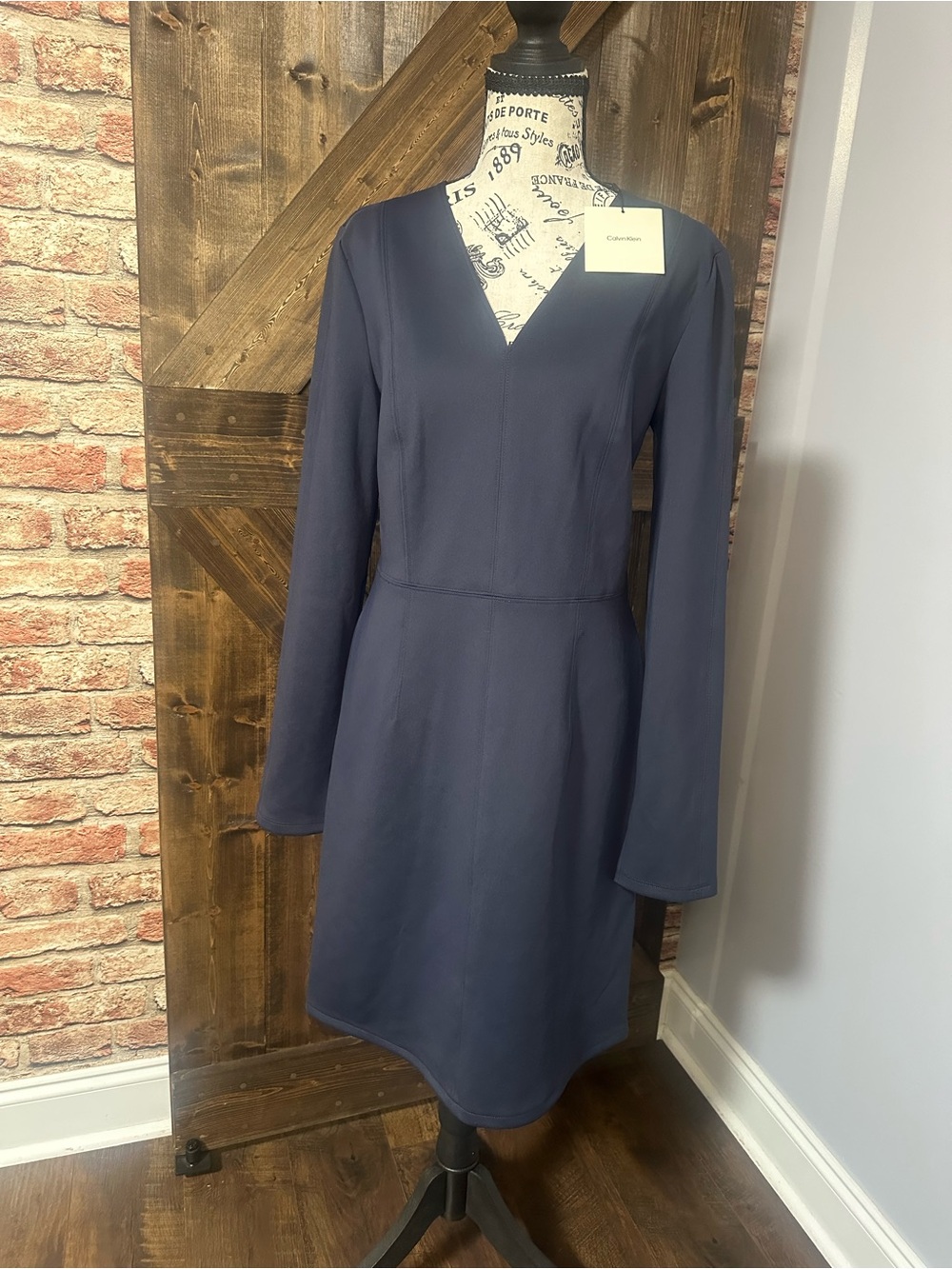 Classic V-Neck Long Sleeve Dress - Navy